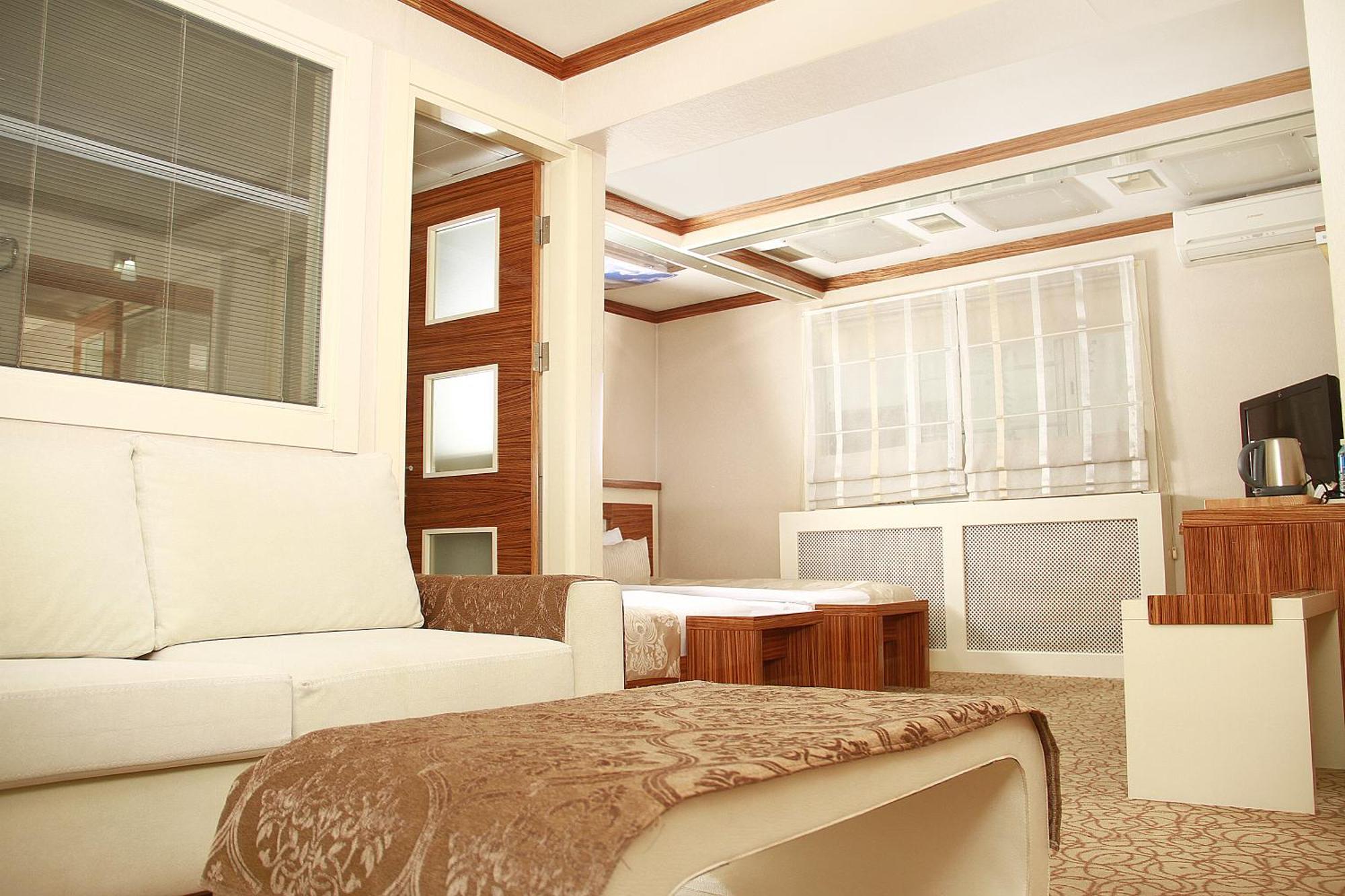 Oglakcioglu Park Boutique Hotel İzmir Ngoại thất bức ảnh